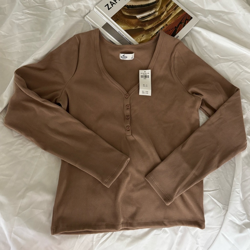 Hollister Brown Ribbed Henley